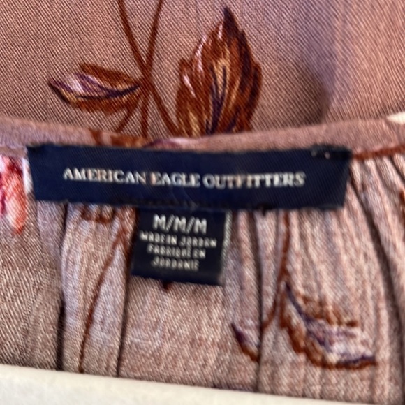American Eagle Floral Top - Picture 5 of 5